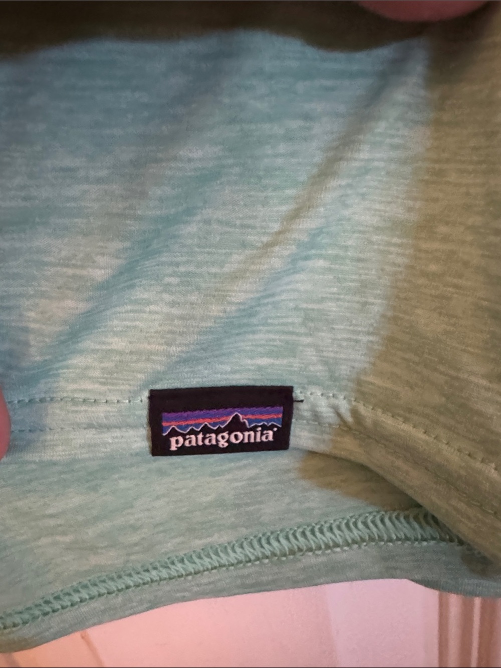 VGUC Patagonia Worn Wear Long-Sleeved Capilene® Cool Daily Shirt Boardshort Logo - Picture 6 of 9